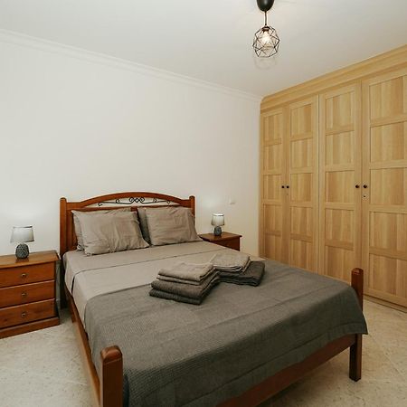Apartamento Cristina - Proximo Da Praia อาร์มาซอง เด เปรา ภายนอก รูปภาพ